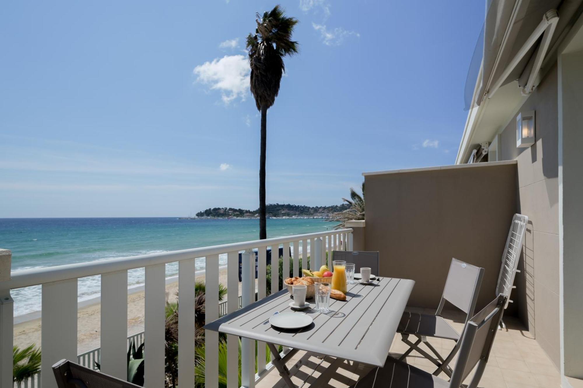 Residence La Menado Cavalaire-sur-Mer Exterior photo